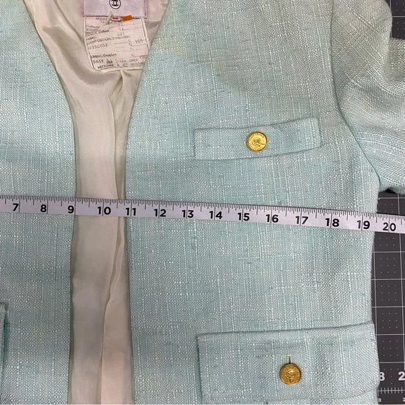 Vintage Spring 1986 CHANEL Blue Jacket 36 - Picture 7 of 11